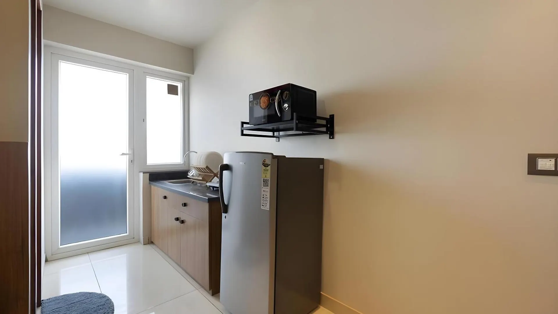 Hotel Wandr Lepus- Sector 39, Near Medanta The Medicity Gurgaon